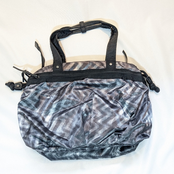 patagonia kombaka backpack Birch White Black Hole Pack 25L